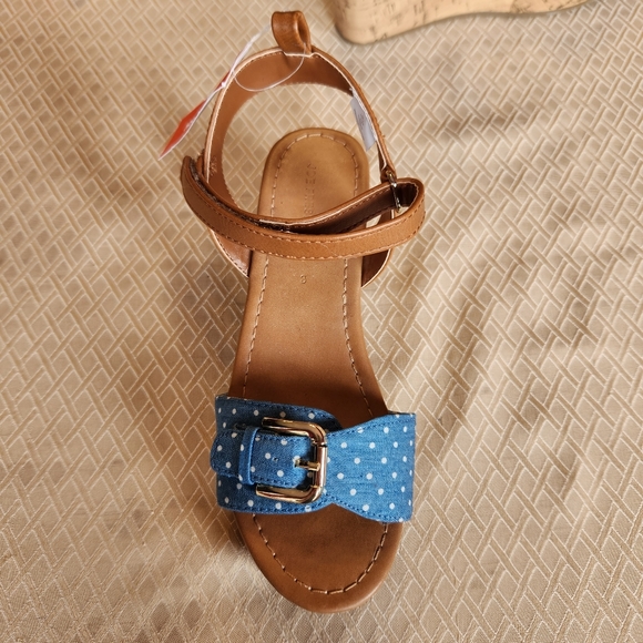 5/$20 NWT Joe Fresh beige blue white polka dot wedge heel sandal shoes girls 3 - Picture 7 of 13
